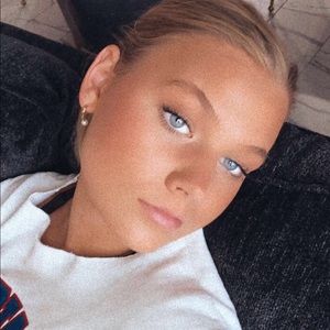 Meet your Posher, Mary beth